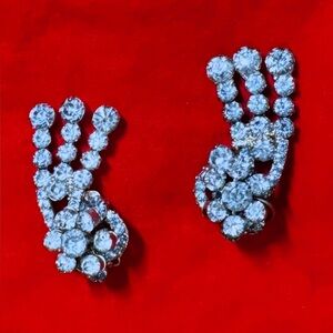 Juliana Vintage blue ear climbers